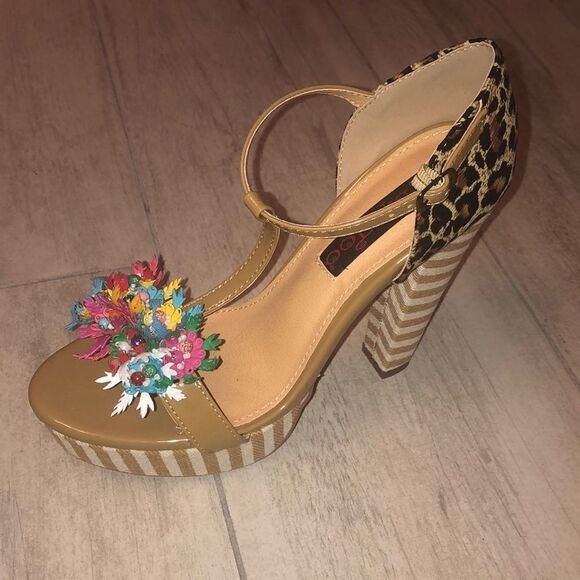 Multi color beaded chunky heels - Picture 3 of 8